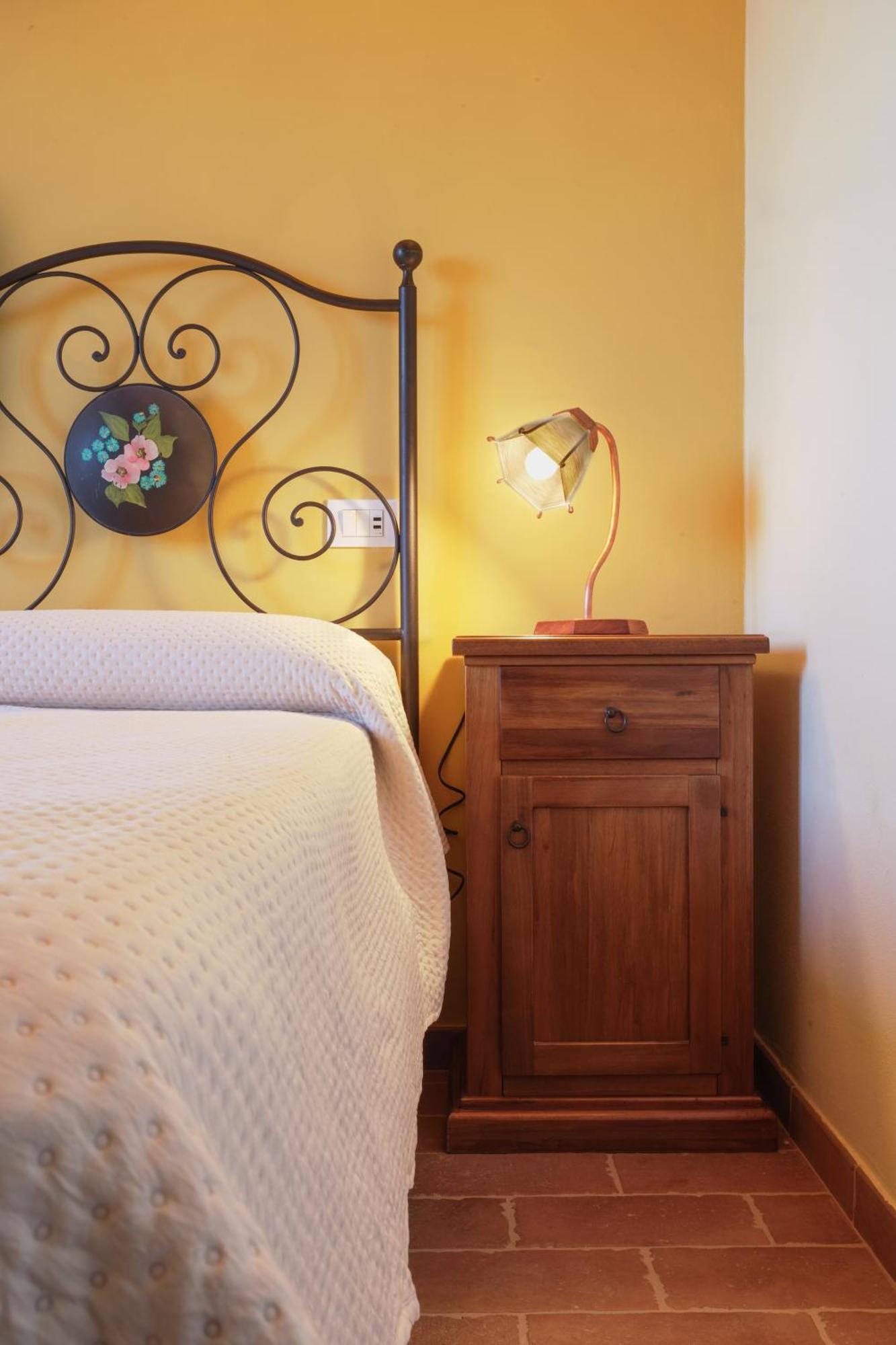 Charming House - Parking Included Apartment San Gimignano Bagian luar foto